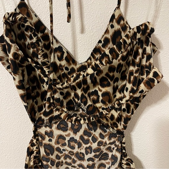 Fashion Nova Jungle Babe Leopard Print Halter Neck Midi Dress Brown NWT-M - Picture 5 of 10